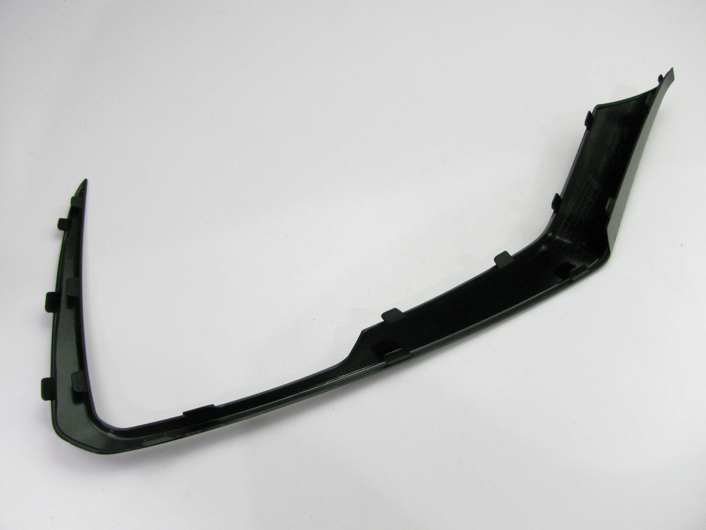 Front Bumper Lower Molding Left Driver Side OEM For 19-21 Genesis G70 86563G9010