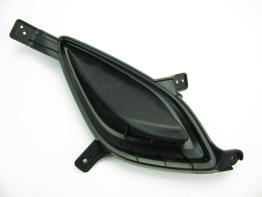 New Front Bumper Hole Cover Right Passenger 865643Y000  For 11-13 Elantra Sedan