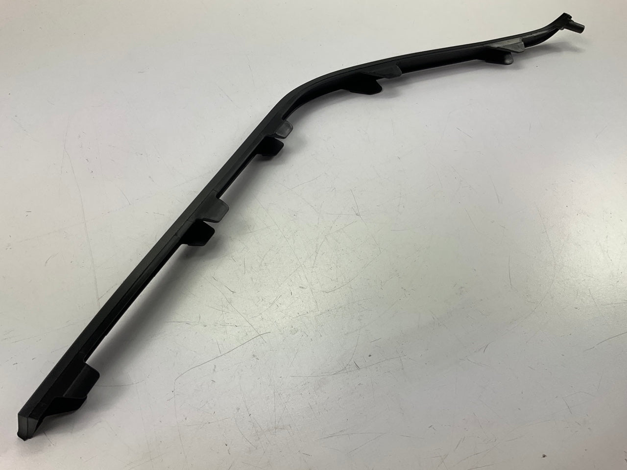 NEW - OEM 86564F2AA0 Front Right Lower Bumper Molding For 19-20 Hyundai Elantra