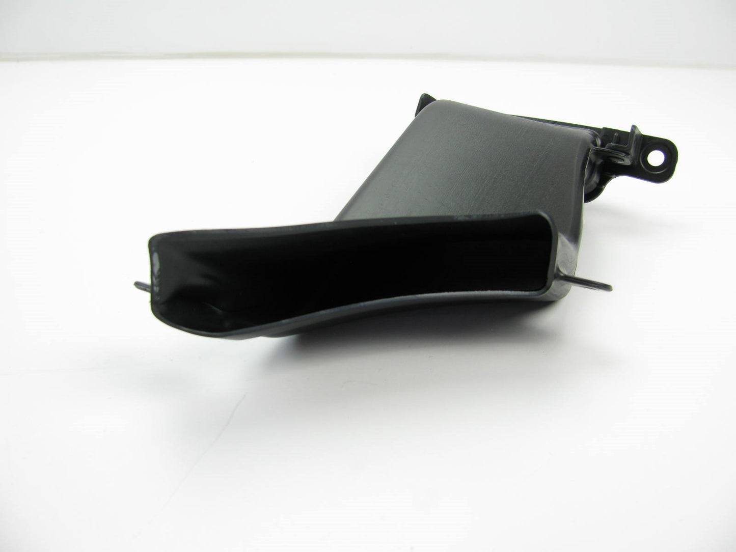 New OEM Front Bumper Air Duct Left Driver For 2014 Sonata 865673Q700
