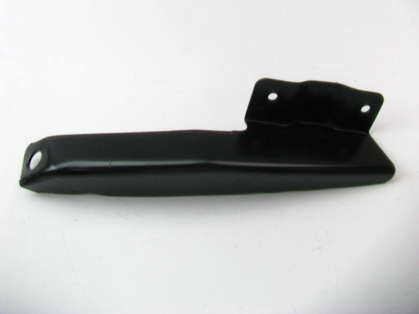 New Genuine FRONT RIGHT Side Fender Support Bracket OEM For 1996-2000 Elantra