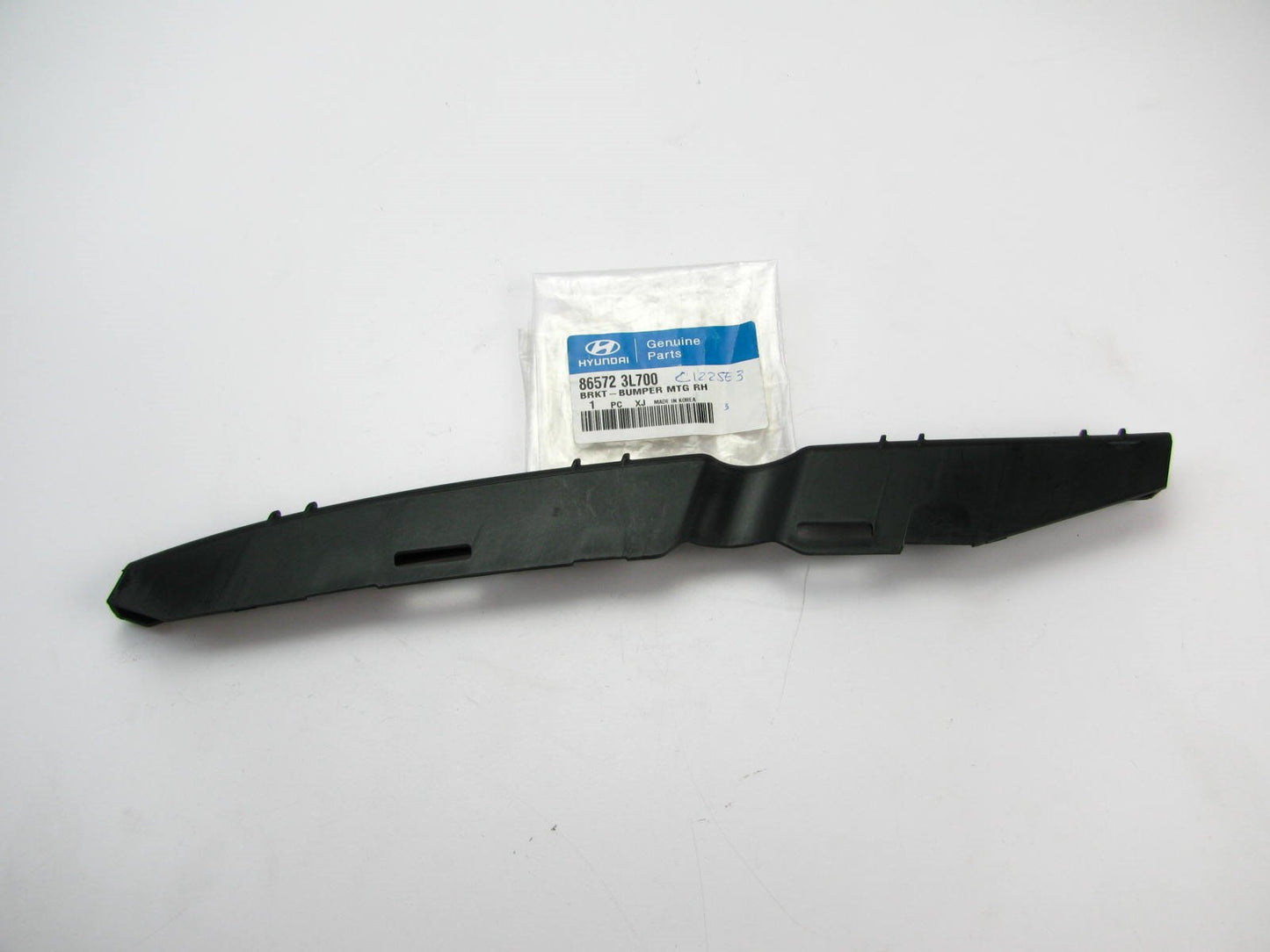 New Genuine Front Bumper Cover Right Hand Support Bracket OEM For 2011 Azera