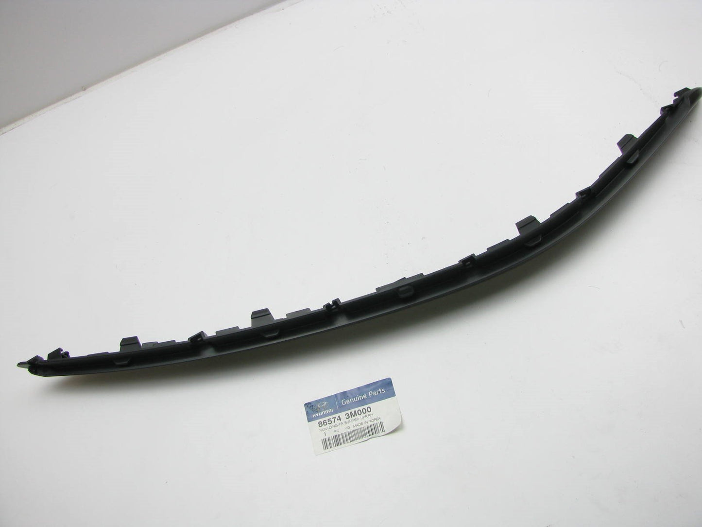 Front Bumper Right Passengers Side Corner Trim Moulding OEM For 2009-11 Genesis