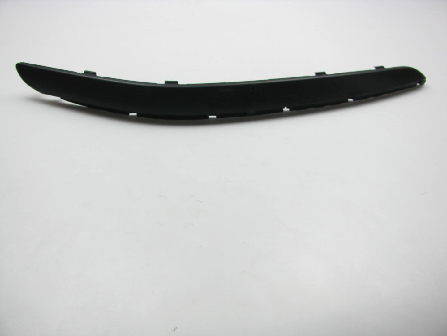 Front Bumper Right Passengers Side Corner Trim Moulding OEM For 2009-11 Genesis