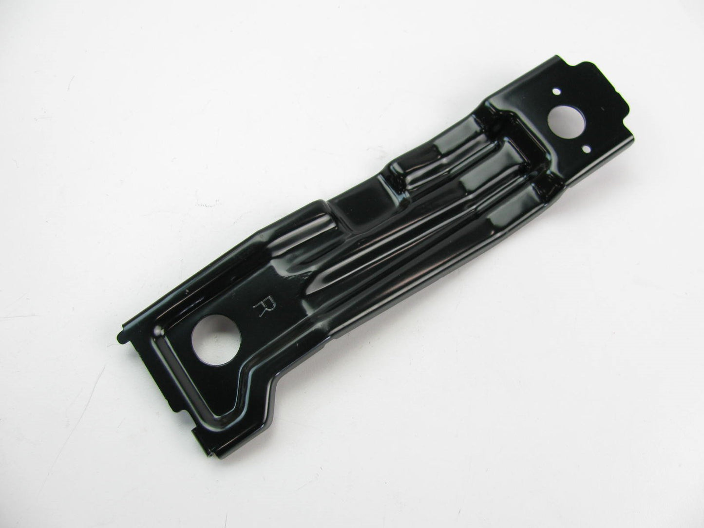 Front Right Passengers Side Support Bracket OEM For 2013-15 Santa Fe 865744Z000