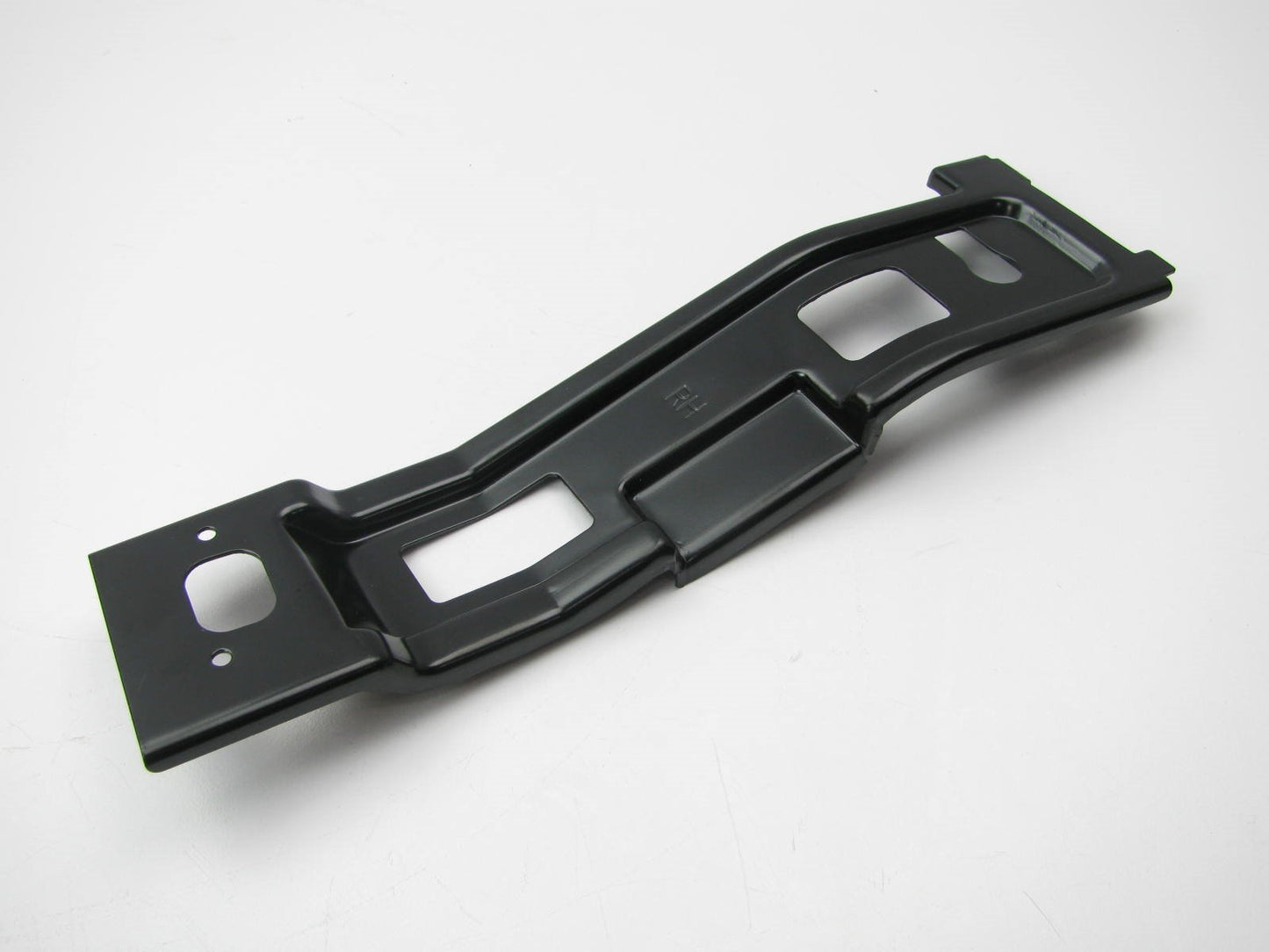 New Front Bumper Support Upper Center Bracket Right Passenger For 13-15 Santa Fe