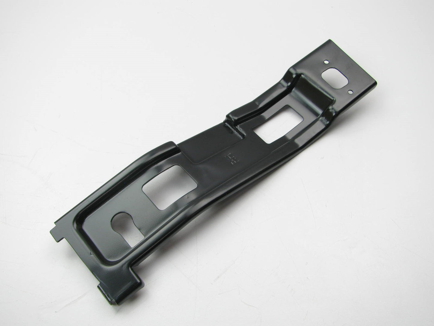 New Front Bumper Support Upper Center Bracket Right Passenger For 13-15 Santa Fe