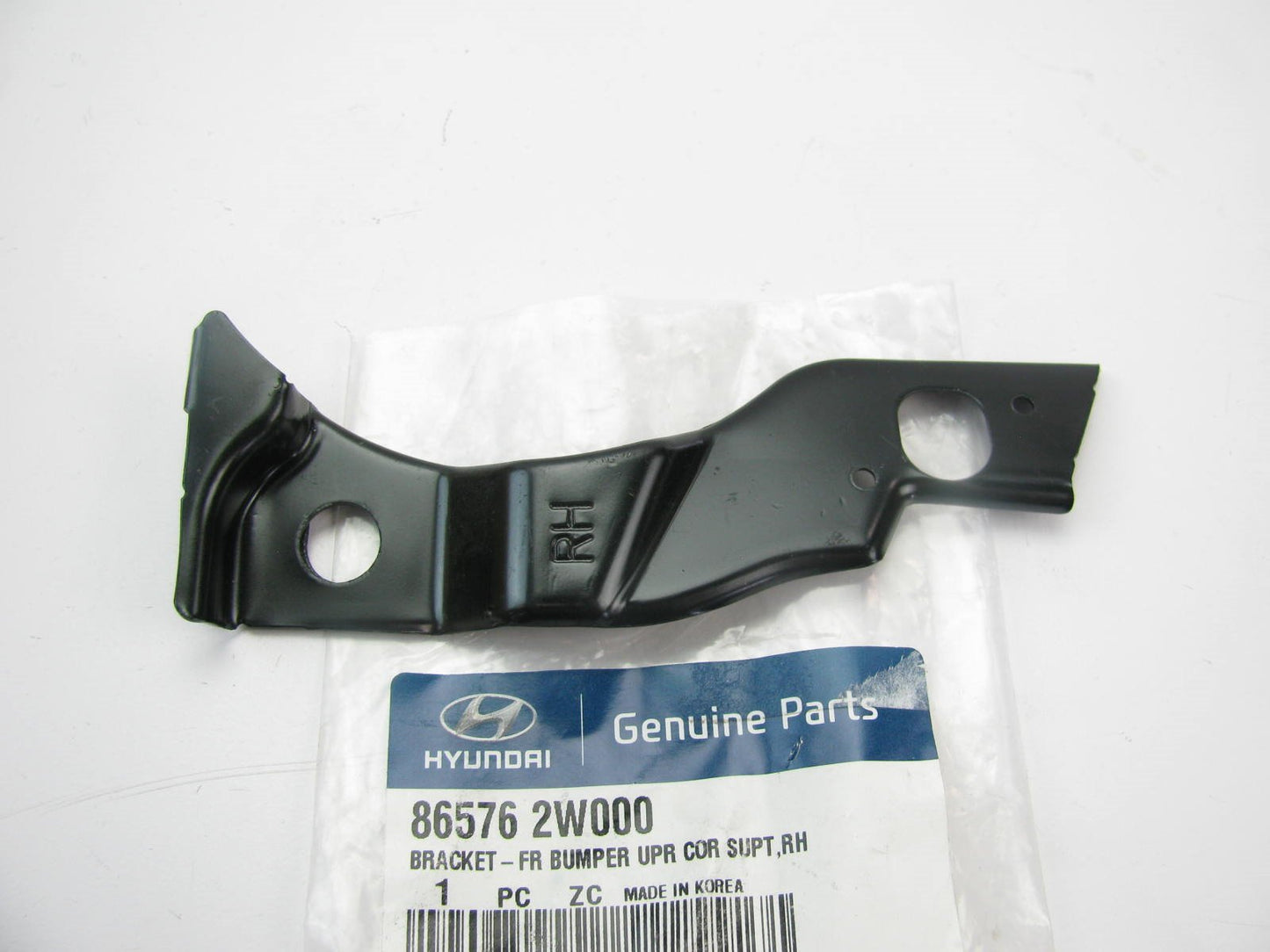 Front Bumper Right Grille Support Bracket OEM For 2013-2015 Santa Fe 865762W000