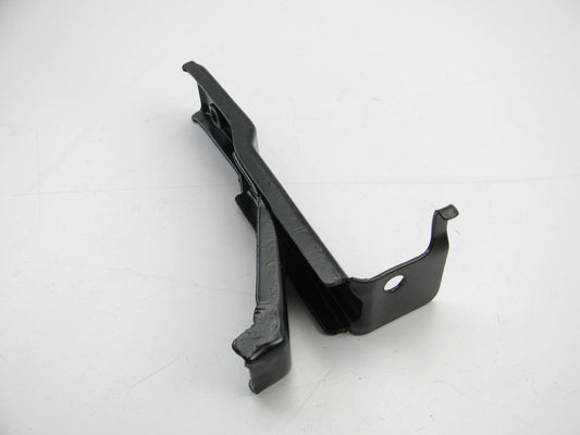 New OEM Front Bumper Cover Upper Left Bracket For 1999-2001 Sonata 8658138001
