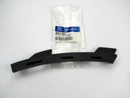 NEW - OEM 865841R000 Front Right Bumper Side Mounting Bracket For 2012-14 Accent