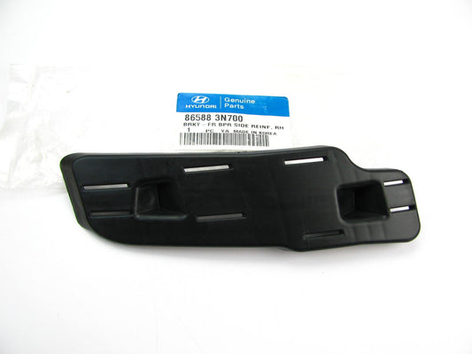 Front Bumper Cover Right Passengers Side Retainer Bracket OEM For 2014-15 Equus