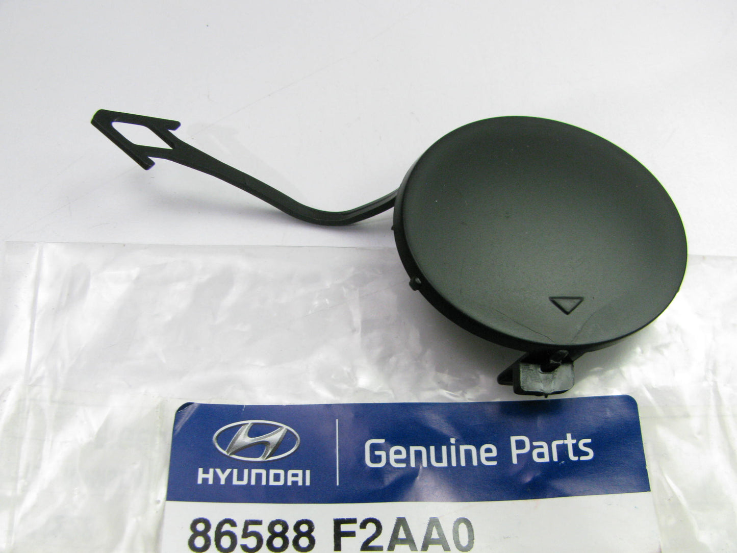 NEW Front Bumper Tow Eye Cap Hook Cover OEM For 19-20 Hyundai Elantra 86588F2AA0