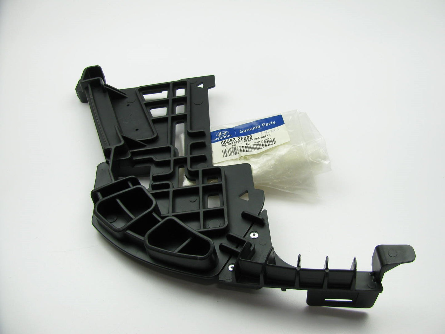 Front Left Drivers Side Upper Bumper Cover Support Bracket OEM For 05-09 Tucson