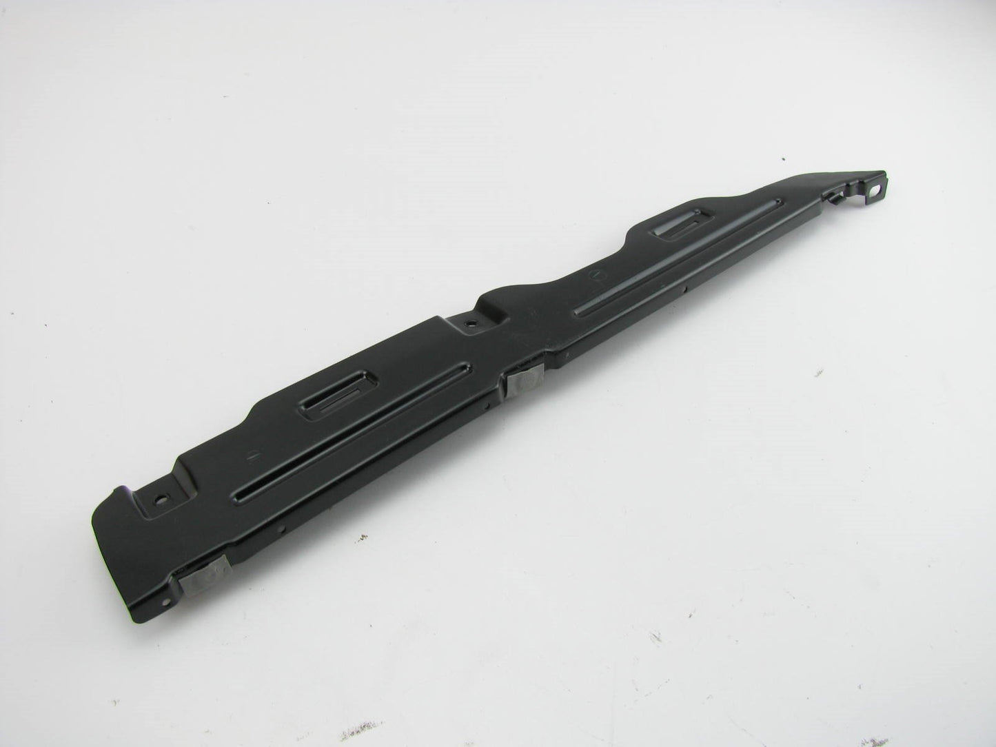 New OEM Rear Bumper Cover Mounting Bracket Left Side For 2006-10 Hyundai Azera