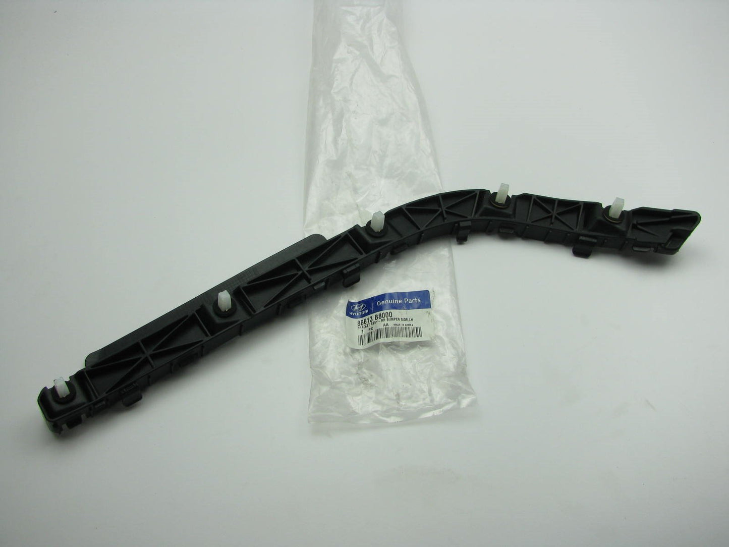 Rear Bumper Left Drivers Side Upper Support Bracket OEM For 2013-15 Santa Fe