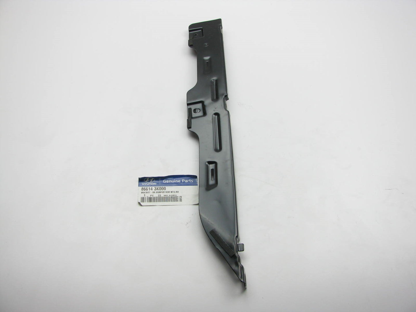 REAR Bumper Cover Mounting Bracket Right Passengers Side OEM For 2009-10 Sonata