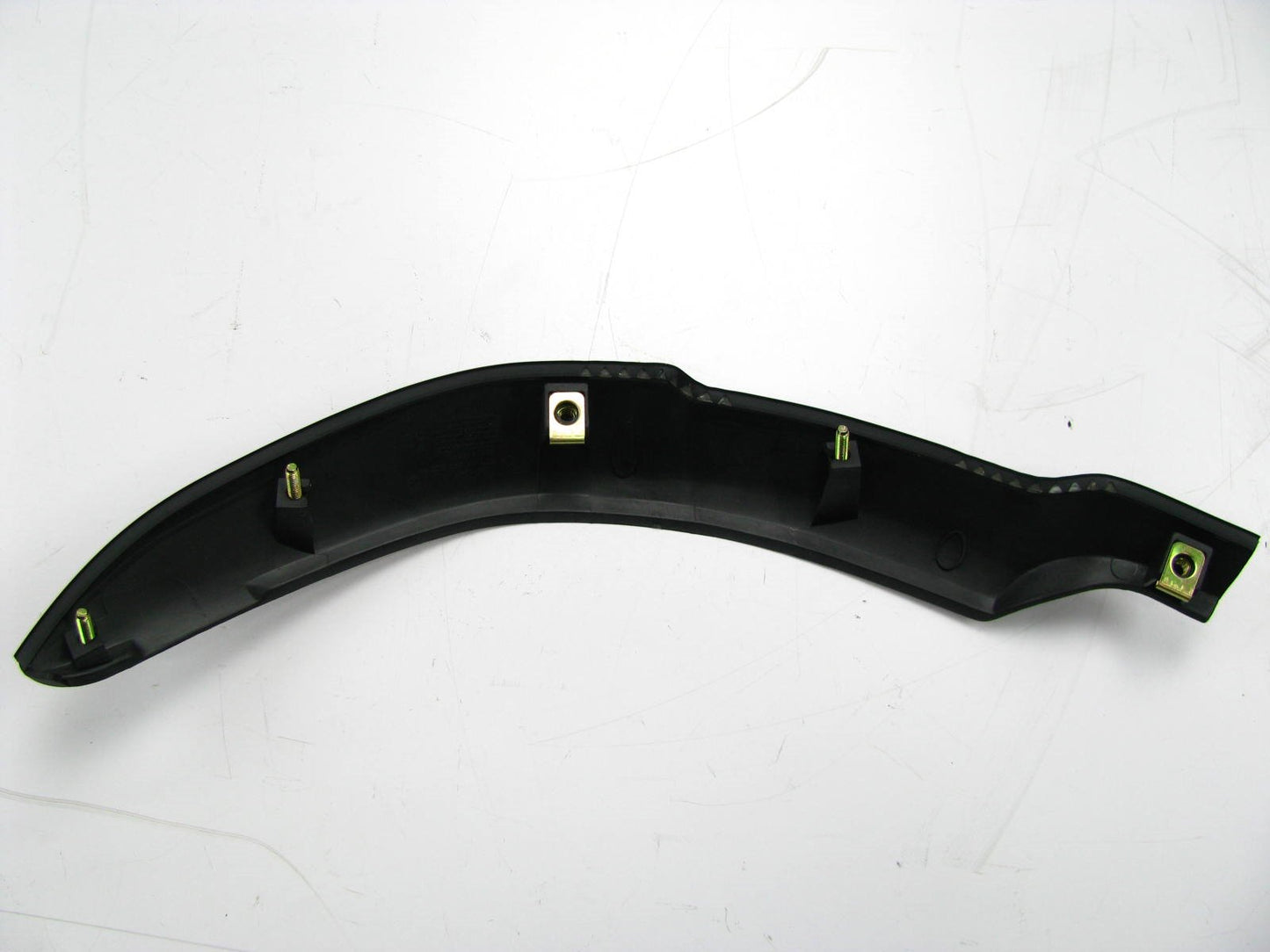 New REAR Bumper RIGHT SIDE Lip Moulding Trim OEM For 01-06 Santa Fe 8661626900