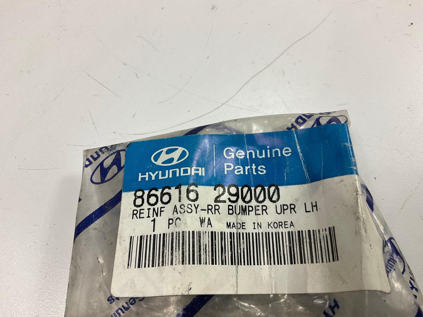 NEW - OEM 8661629000 Rear Left Upper Bumper Reinforcement Bracket For Hyundai