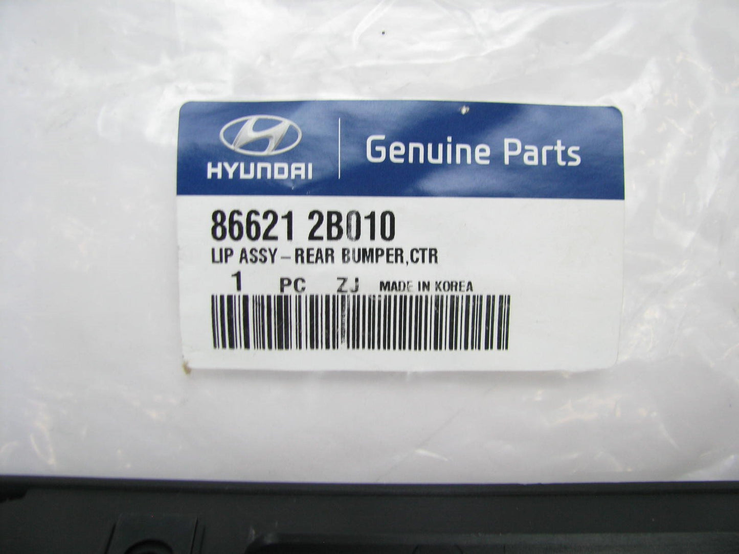 New OEM Rear Bumper Center Lip Trim For 07-09 Santa Fe 866212B010