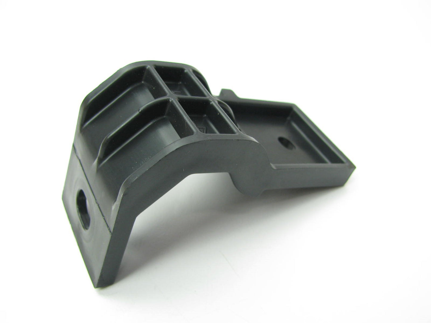 New OEM Rear Bumper Impact Bar Upper Center Bracket For 12-14 Accent SEDAN