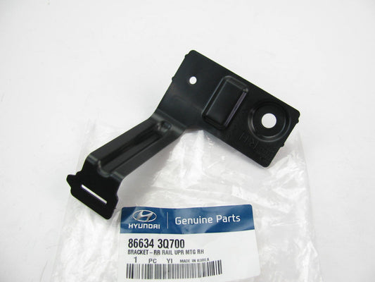 NEW - OEM 866343Q700 REAR RIGHT Bumper Impact Bar Bracket For 2014 Sonata