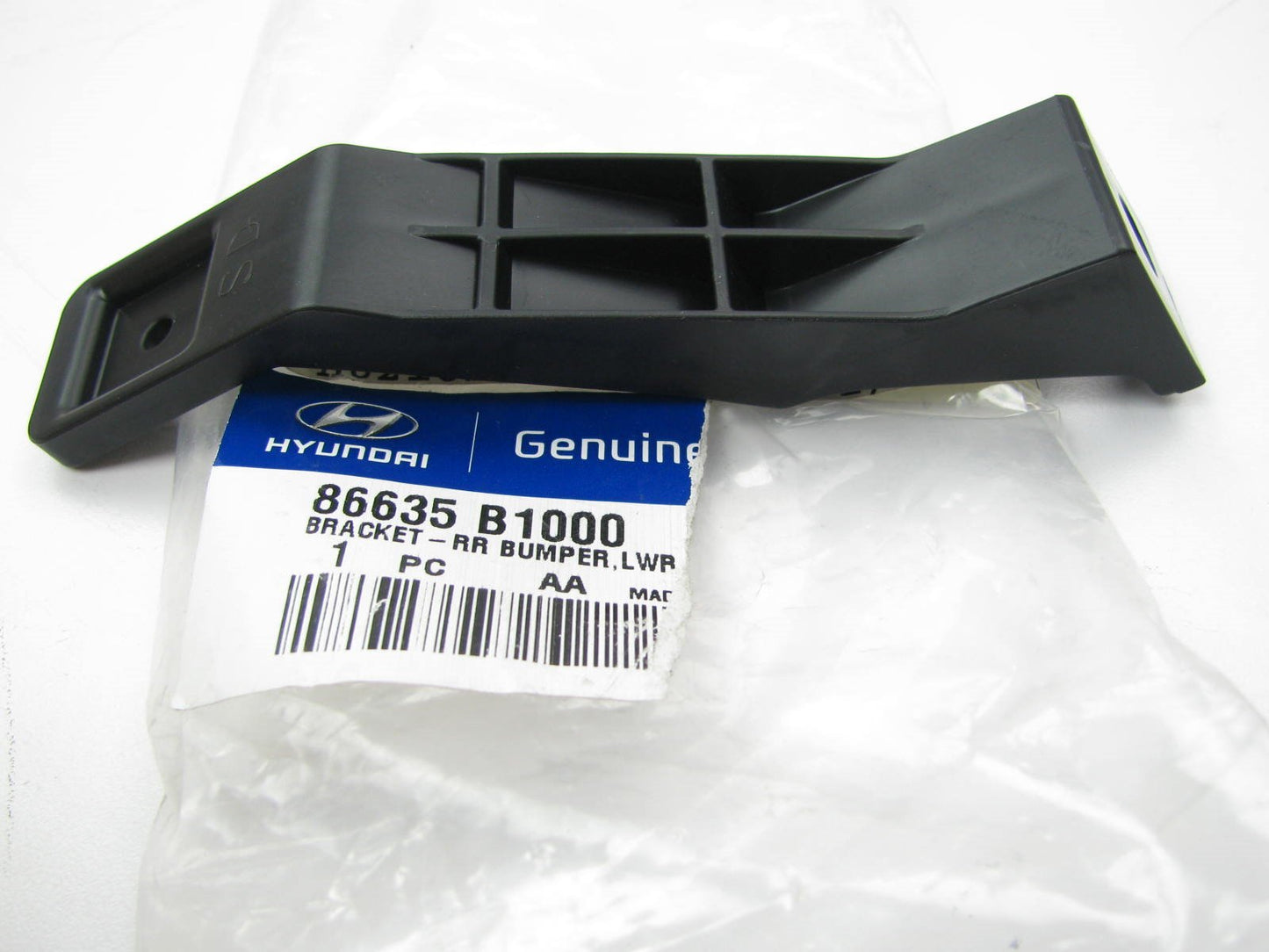 New OEM Rear Bumper Impact Bar Lower Bracket For 15-16 Genesis 86635B1000
