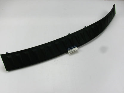 NEW GENUINE REAR Bumper Protector Step Pad OEM For 2007-2009 Hyundai Santa Fe