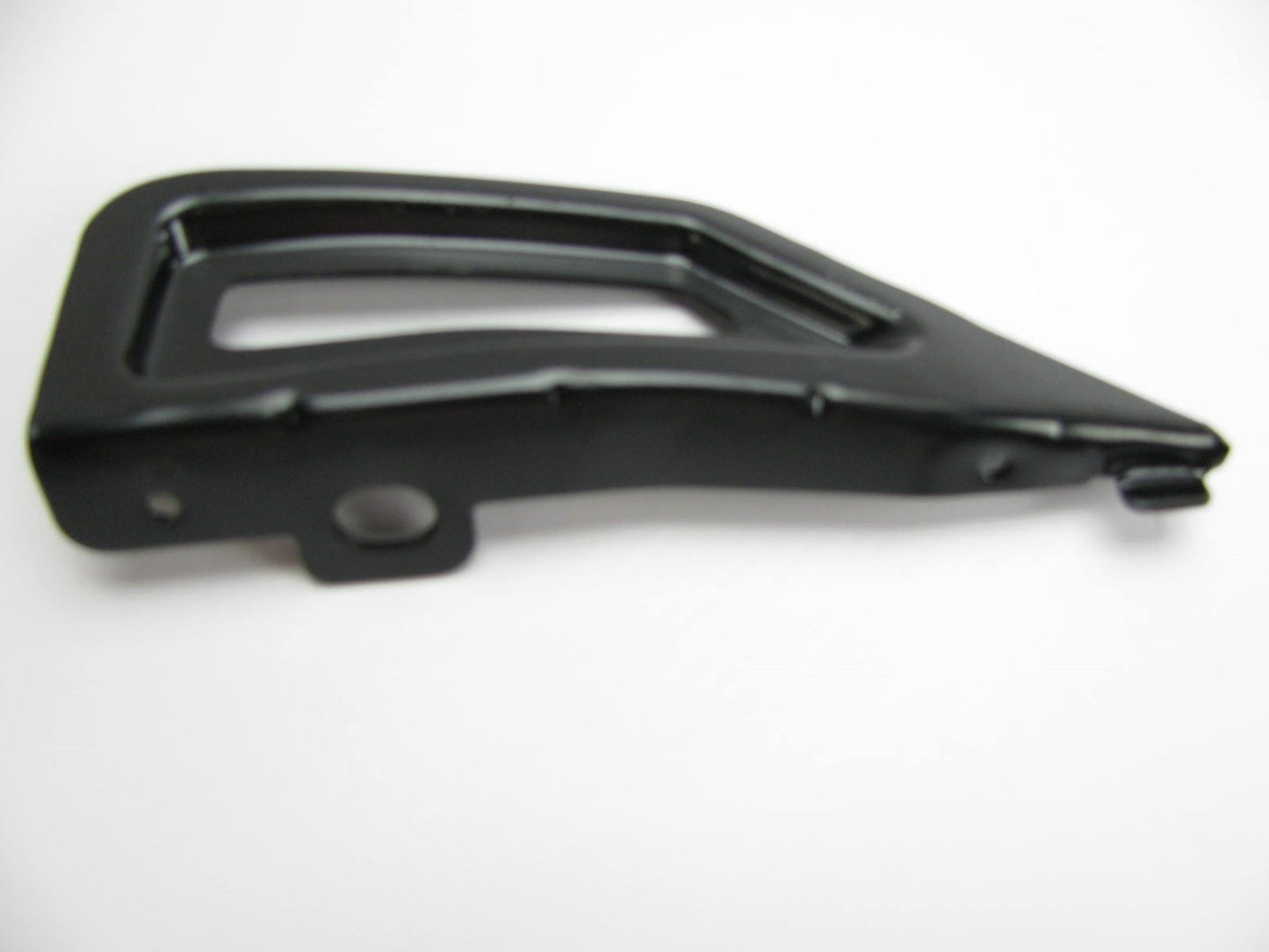 New Rear Bumper Left Side Wheel Arch Mounting Bracket For 12-14 Genesis