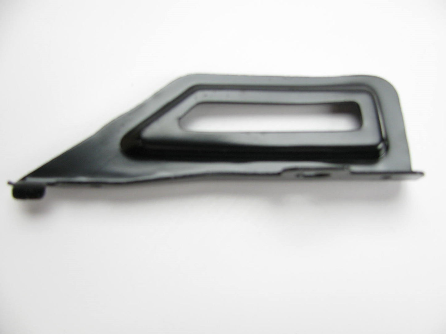 New Rear Bumper Left Side Wheel Arch Mounting Bracket For 12-14 Genesis
