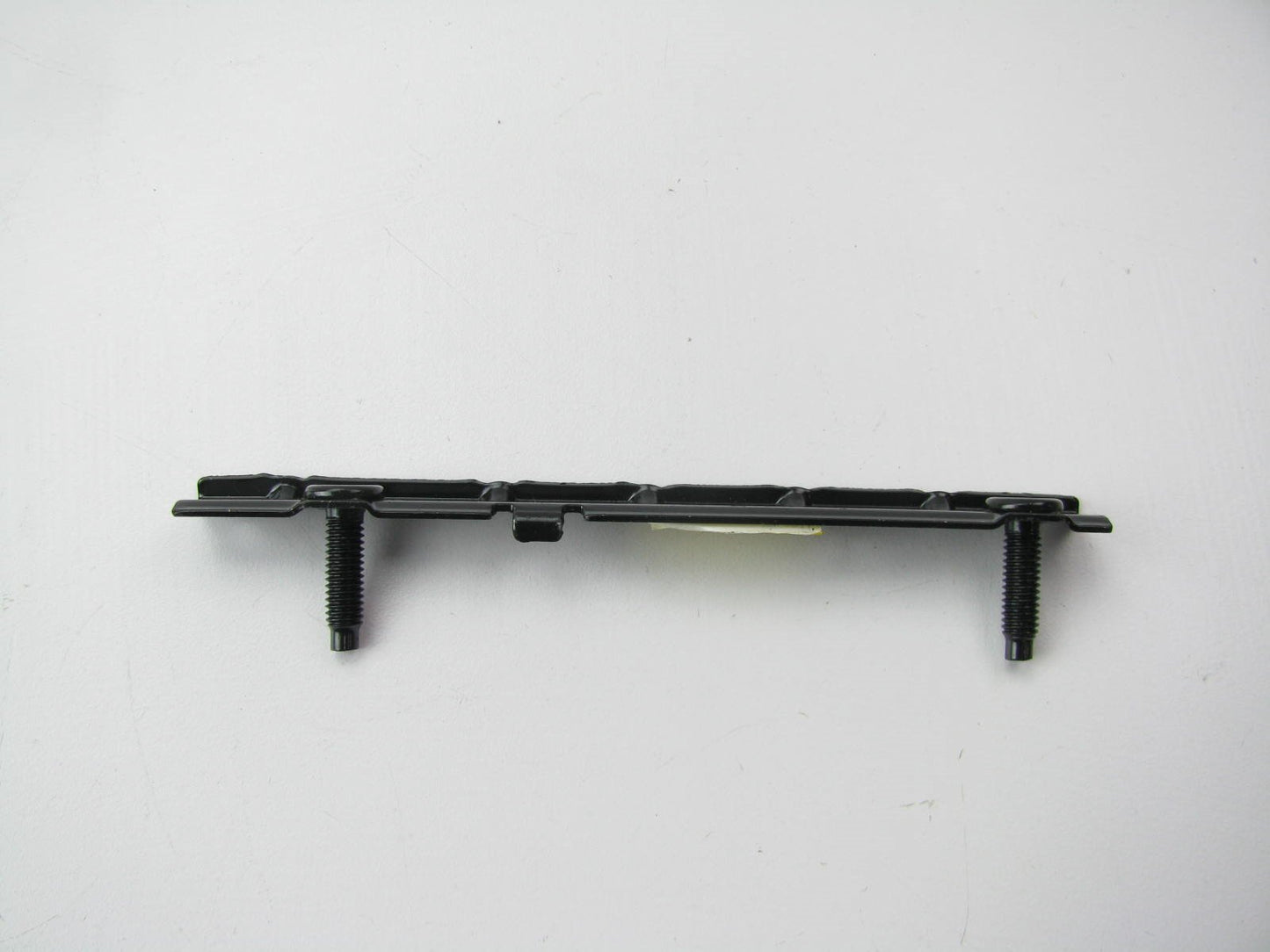 New OEM Rear Bumper Right Side Upper Mounting Bracket For 08-12 Elantra Touring