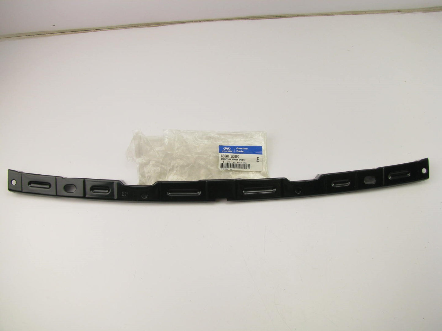New OEM Rear Bumper Upper Mounting Bracket For 02-05 Hyundai Sonata 866813D000