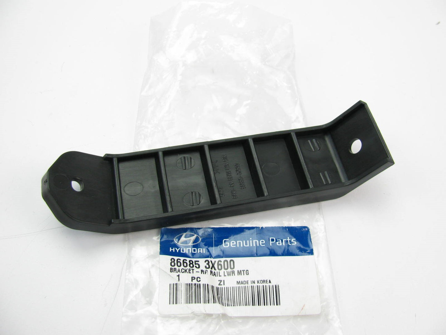 New OEM Rear Bumper Lower Rail Mounting Bracket For 2013 Elantra 866853X600