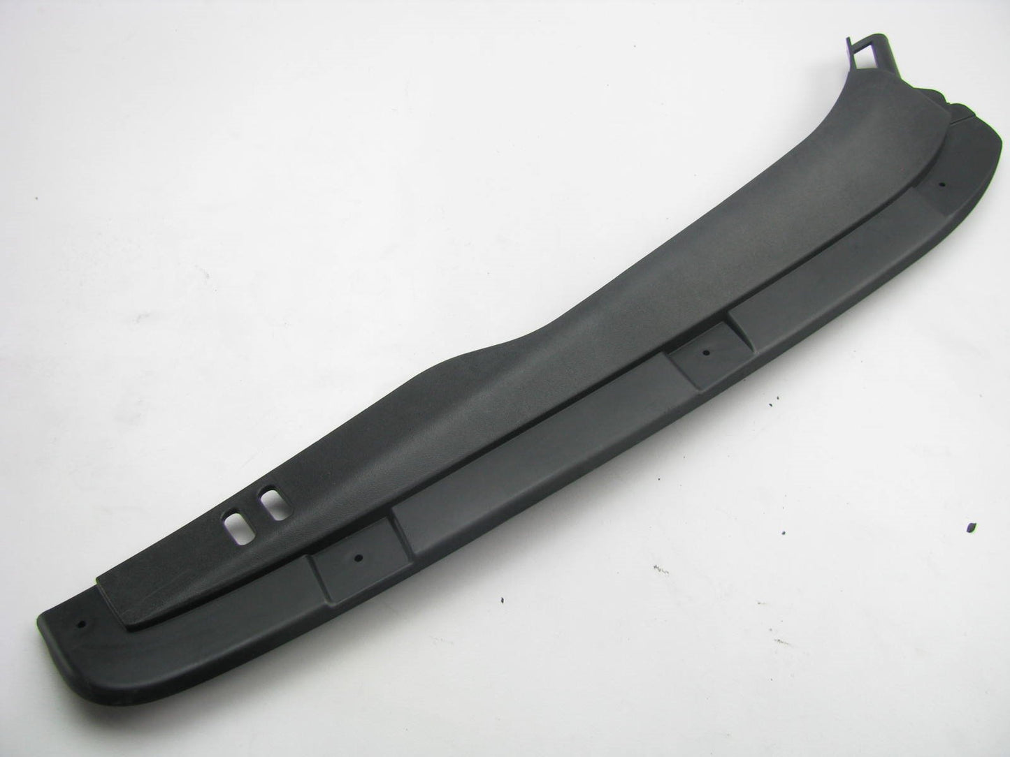 New Genuine Rear Bumper Under Cover Right Side Passenger OEM For 2006-08 Sonata