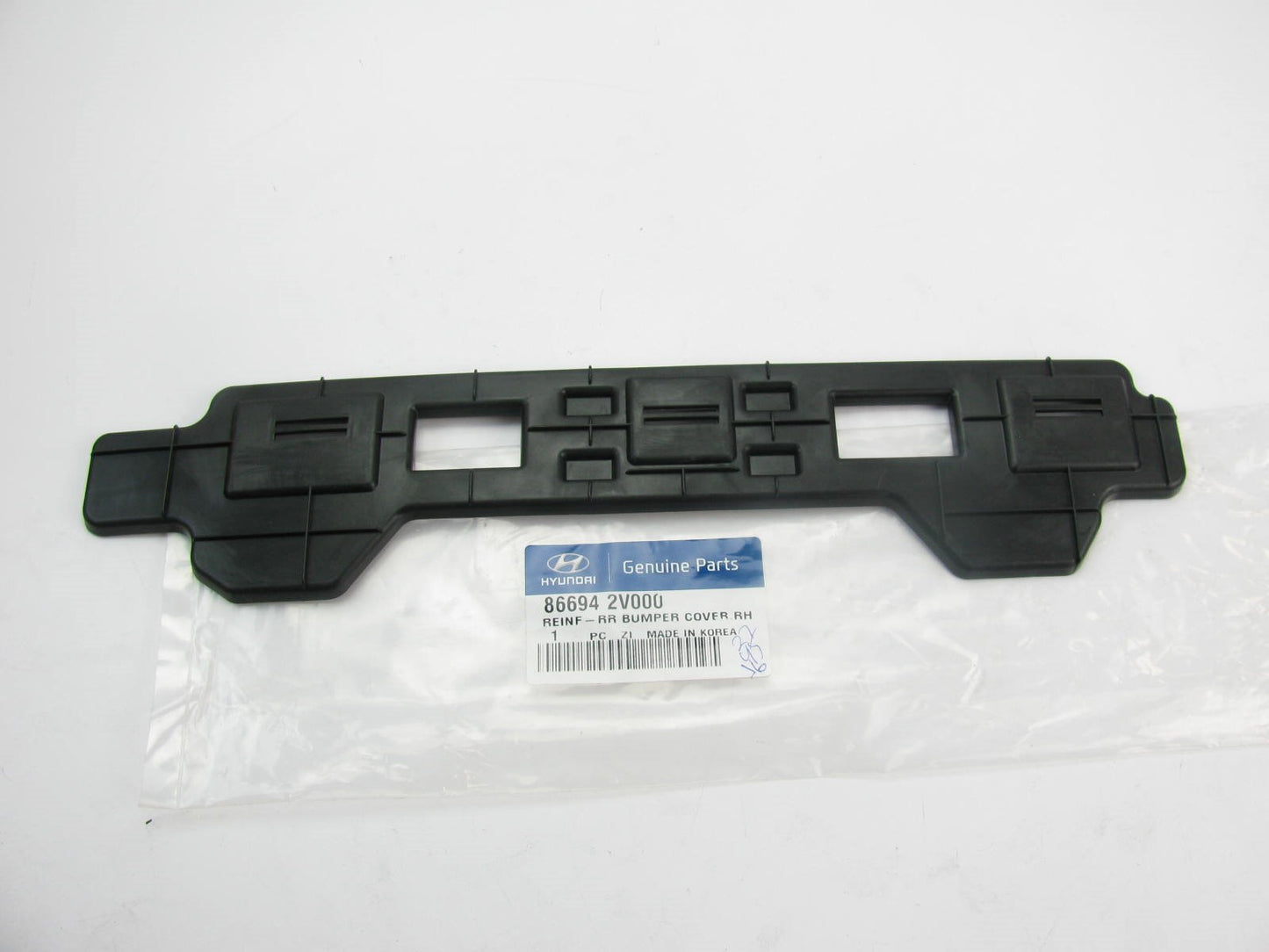 New OEM Rear Bumper Cover R.H. Right Reinforcement Bracket For 12-17 Veloster