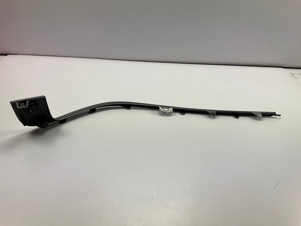 Rear Bumper, Left Drivers Side Moulding Strip OEM For 20-22 Palisade 86694S8000