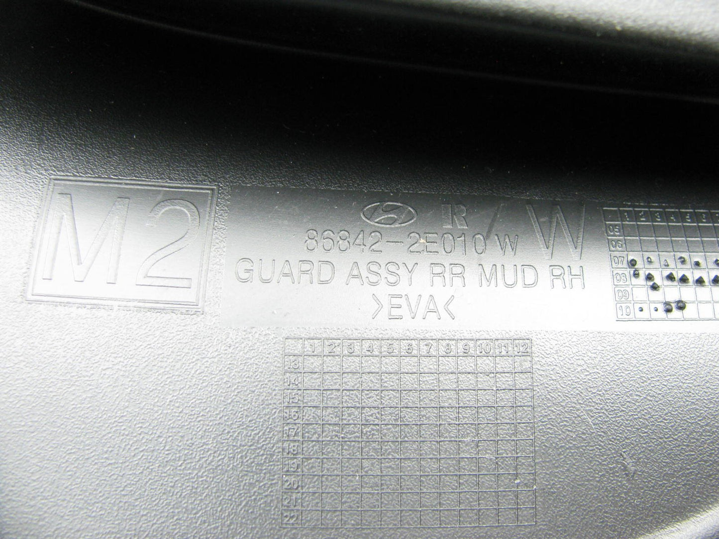NEW Rear Right (Passengers Side Rear) Mud Flap Splash Guard OEM For 05-07 Tucson