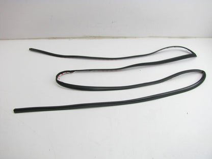 NEW - OEM 871313K000 Back Glass Reveal Molding Seal For 2006-10 Hyundai Sonata