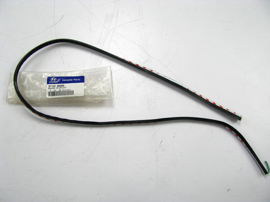 NEW REAR Back Window Glass Upper Moulding Seal Strip OEM For 11-16 Hyundai Equus