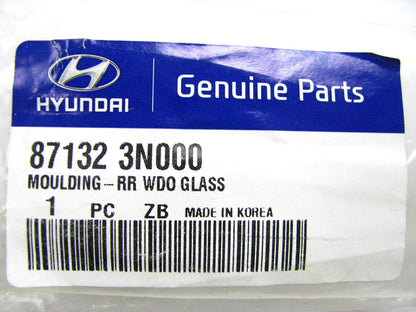 NEW REAR Back Window Glass Upper Moulding Seal Strip OEM For 11-16 Hyundai Equus