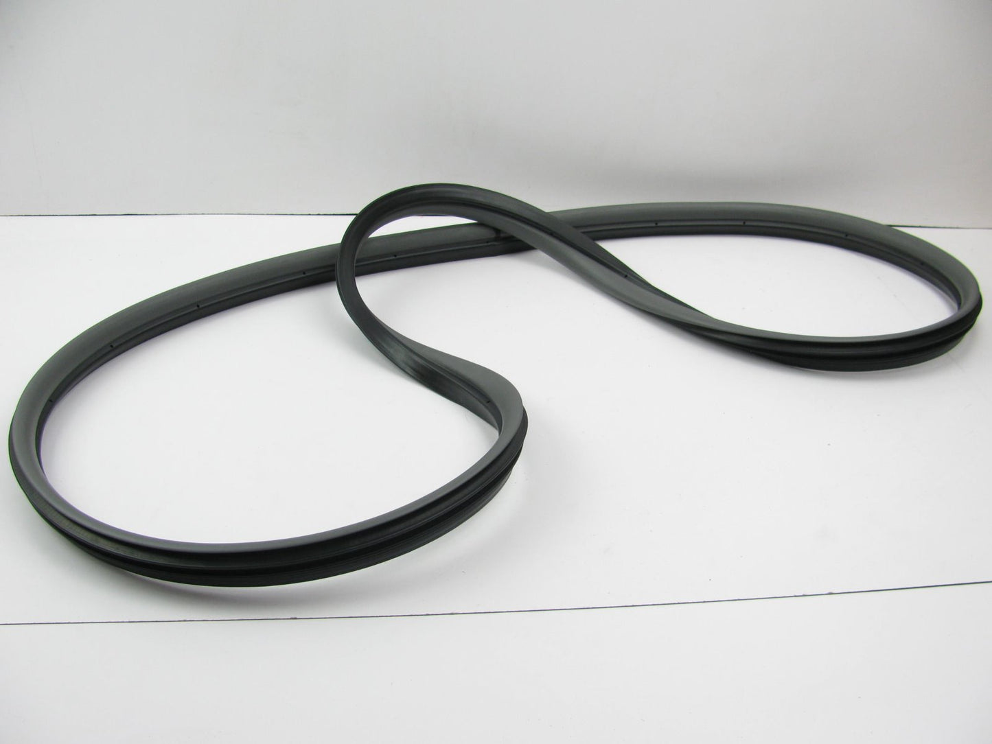 NEW Rear Tailgate Back Glass GRAY Weatherstrip Seal OEM For 2002-2006 Santa Fe
