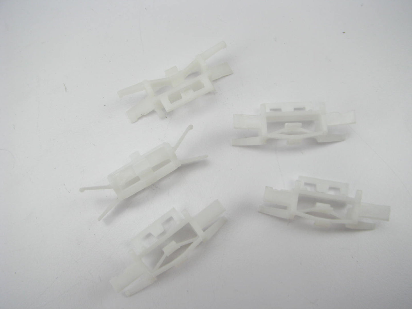 (5) NEW GENUINE Roof Molding Clips OEM For 2001-2006 Hyundai Elantra 872162D000