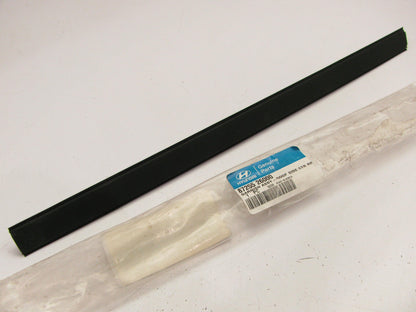 Rear Left (Drivers Side Rear) Roof Moulding Molding OEM For 2001-2006 Santa Fe