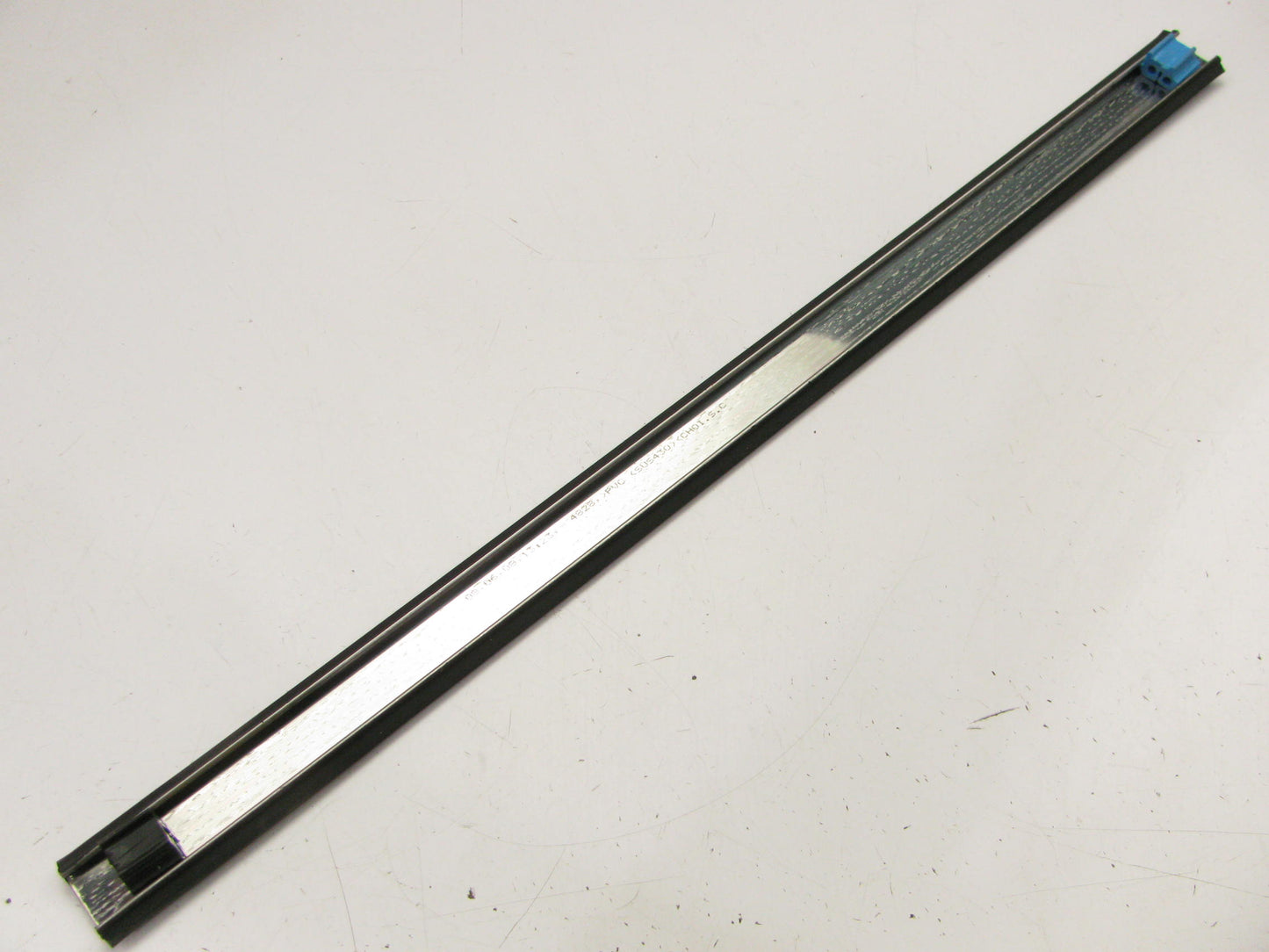 Rear Left (Drivers Side Rear) Roof Moulding Molding OEM For 2001-2006 Santa Fe