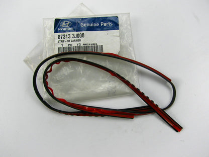 NEW GENUINE Rear Lower Liftgate Finish Panel Seal Garnish OEM For 07-12 Veracruz