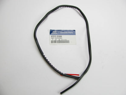 New OEM Lift Gate Tail Gate Garnish Moulding Strip For 2005-09 Tucson 873732E000