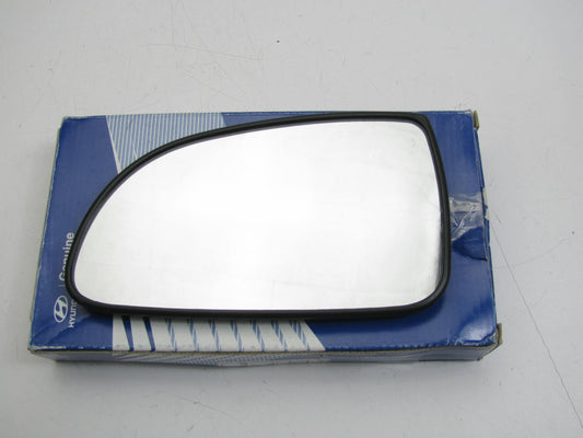 NEW - OEM Left Side Manual Mirror Glass For 2000-2002 Hyundai Accent 8761125000