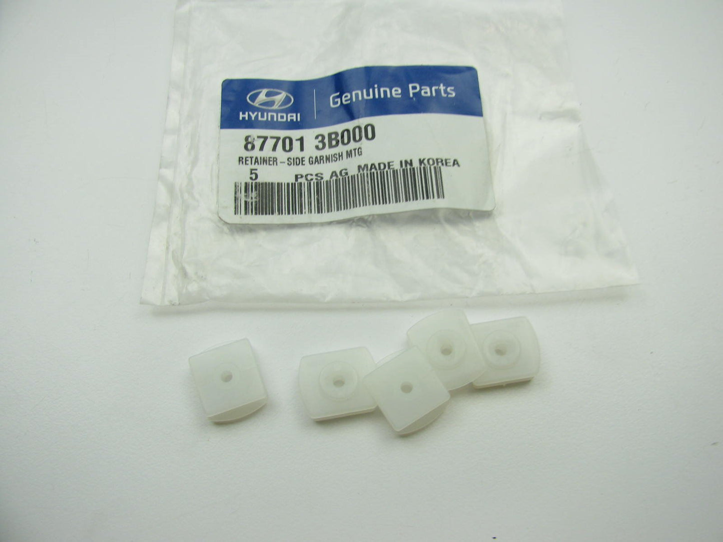 New OEM (5) Pcs Exterior Wheel Flare Retainer Clips For 05-09 Tucson 877013B000