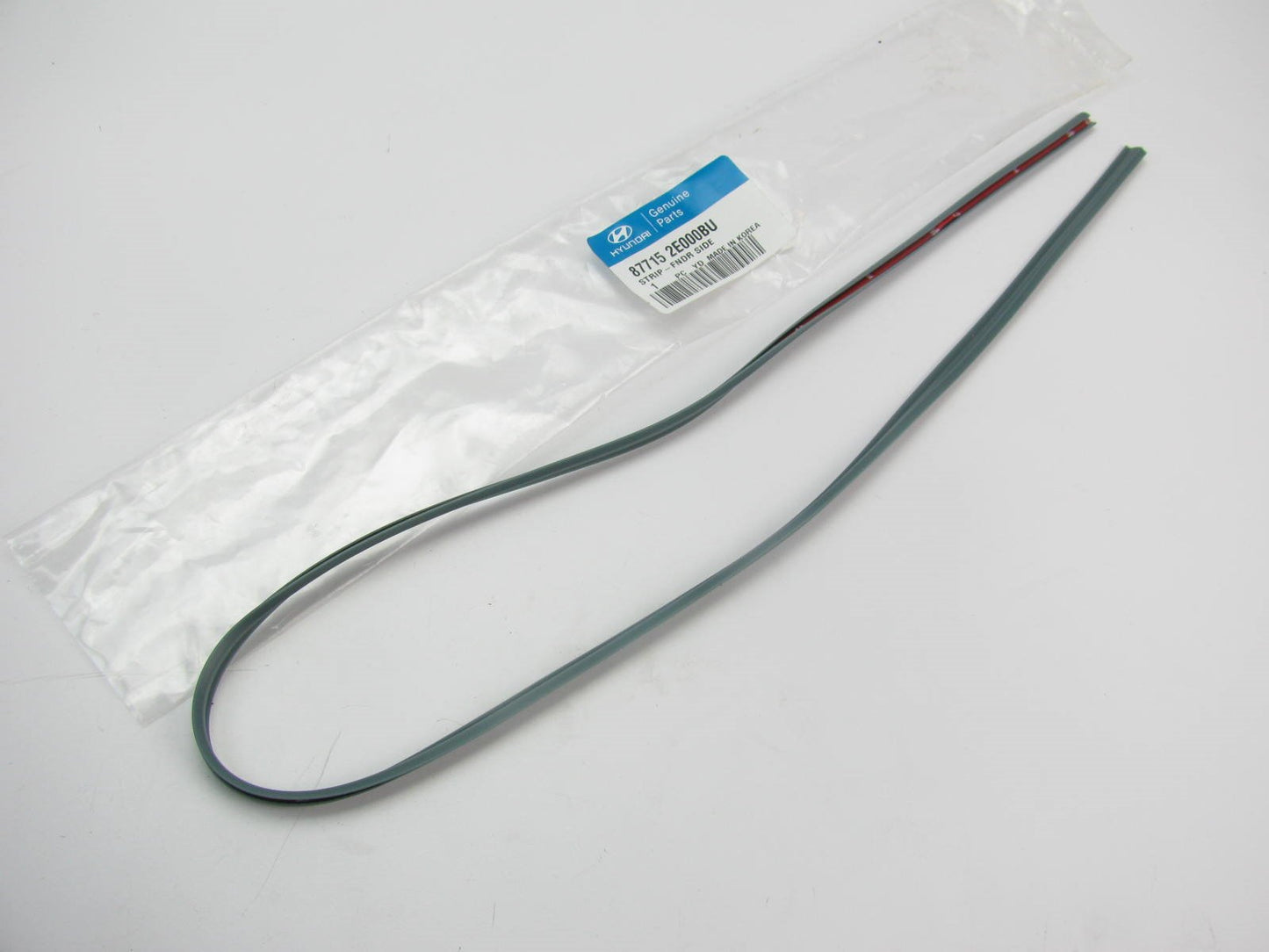 New  Alpine Frost Fender Side Strip Seal Trim OEM For 07-08 Tucson 877152E000BU