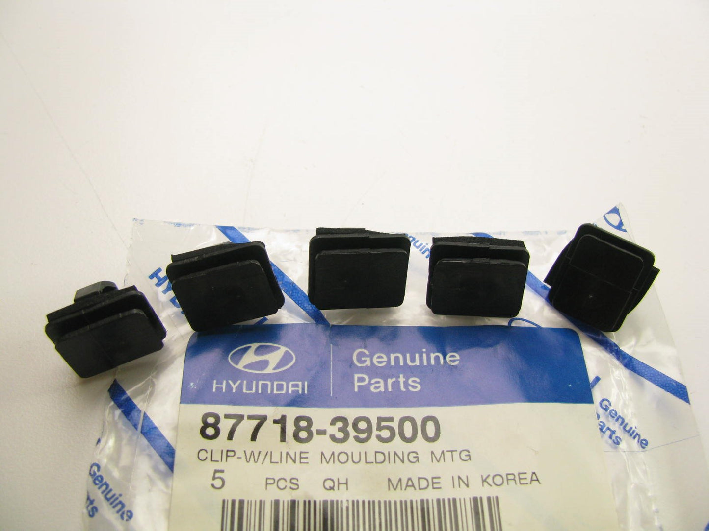 (5) NEW GENUINE Door Waist Line Moulding Panel Retainer Clips OEM For XG350 300