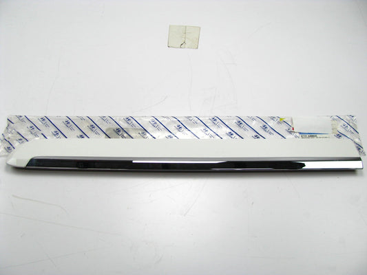 NEW GENUINE REAR Left Side Sliding Door Molding WHITE OEM For 2007-08 Entourage